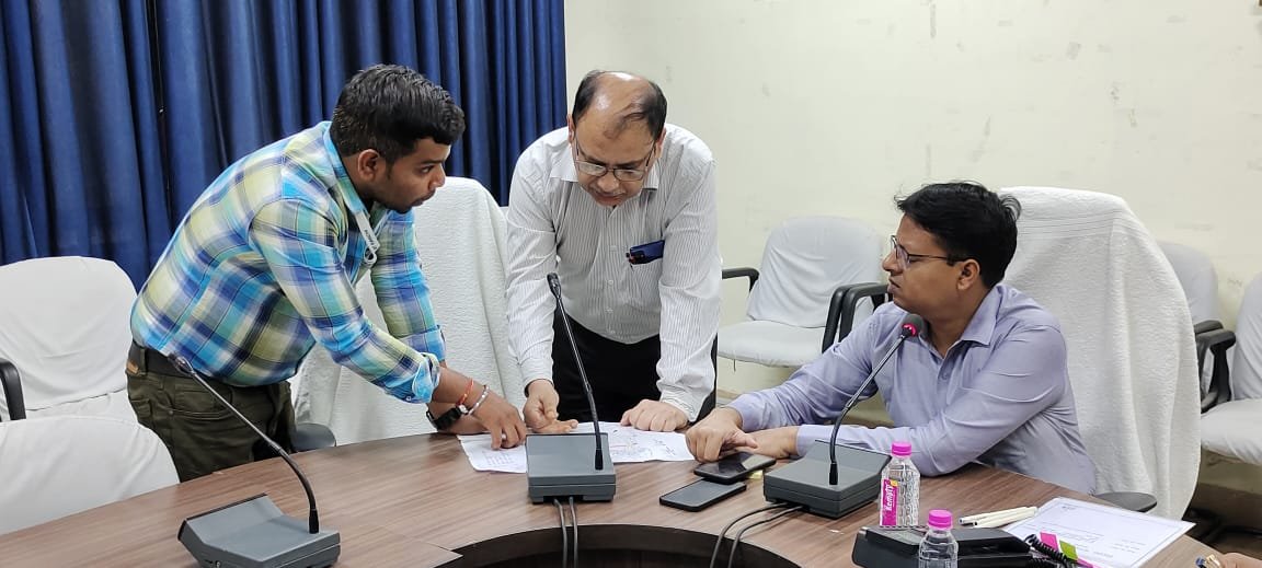 बीआईटी मेसरा, आईआईआईटी, सेंट्रल यूनिवर्सिटी, आईआईएम से संबंधित समीक्षात्मक बैठक डीसी राहुल कुमार सिन्हा की अध्यक्षता में आयोजित की गई।