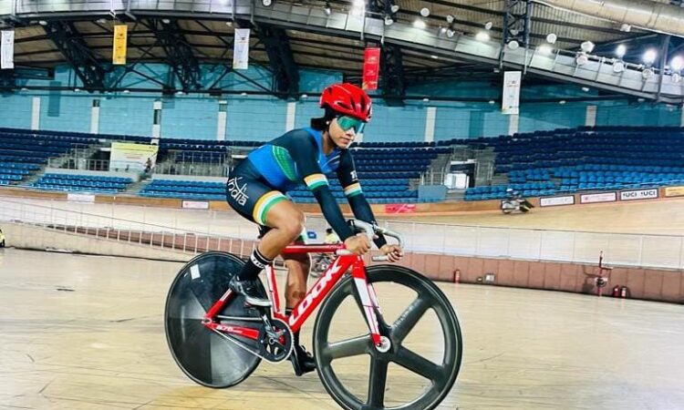 झारखंड की पहली महिला साइक्लिस्ट सरिता एशियन ट्रैक साइकिलिंग चैंपियनशिप में जलवा दिखाएंगी