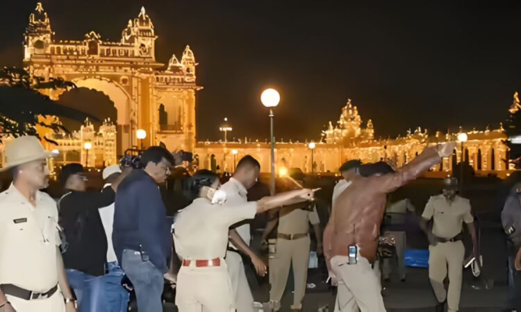news,Mysuru Palace, Mysuru Palace blast, helium cylinder explosion,