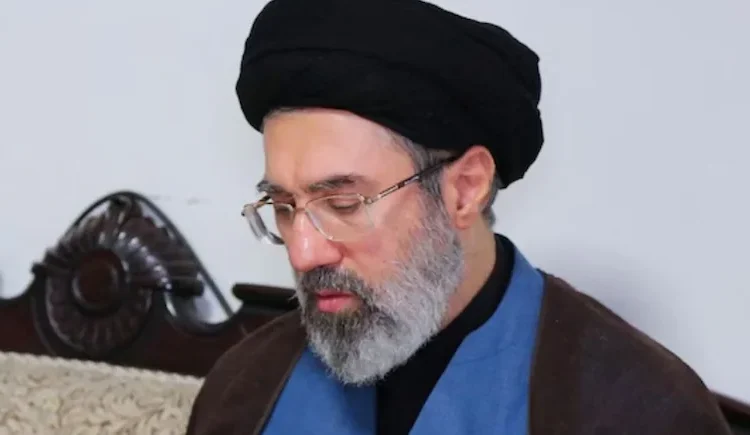 ईरान के नए सुप्रीम लीडर मोजतबा खामेनेई