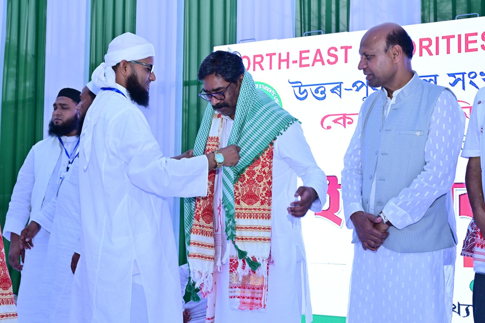 आदिवासी समुदाय को संबोधित करते झारखंड के मुख्यमंत्री हेमंत सोरेन