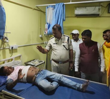 रामनवमी जुलूस के दौरान बोकारो में हाई टेंशन लाइन से झुलसे लोगों को अस्पताल में भर्ती कराया गया