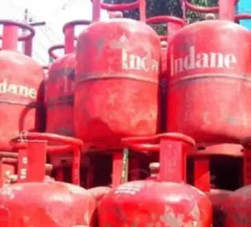 डीसी मंजूनाथ भजन्त्री ने 25 दिन पहले गैस सिलेंडर बुकिंग करने की सलाह दी