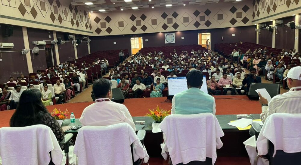 रांची में निजी स्कूलों पर प्रशासन का सख्त एक्शन, फीस, यूनिफॉर्म और किताबों को लेकर नए नियम लागू