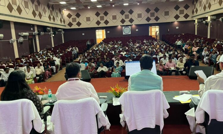 रांची में निजी स्कूलों पर प्रशासन का सख्त एक्शन, फीस, यूनिफॉर्म और किताबों को लेकर नए नियम लागू