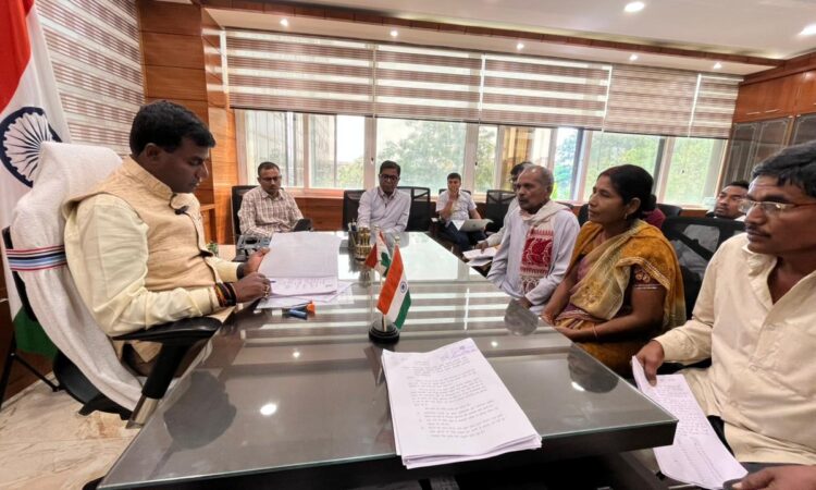 रांची जनता दरबार में उपायुक्त मंजूनाथ भजन्त्री की सख्ती, अधिकारियों को फटकार और 48 घंटे में जवाब का निर्देश