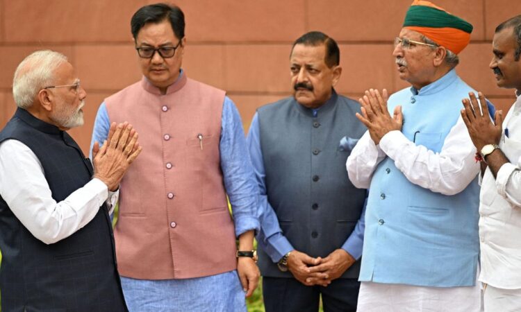 लोकसभा में संविधान संशोधन बिल 2026 पर चर्चा करते अमित शाह