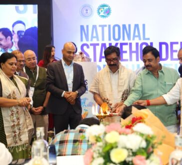 मुख्यमंत्री हेमंत सोरेन मंच से संबोधित करते हुए, जहां AI, IT, डिजिटल गवर्नेंस और झारखंड में निवेश बढ़ाने पर चर्चा हुई