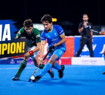 पाकिस्तान को 3-1 से हराकर Youth Hockey5s Asian Championship 2026 का खिताब जीतने के बाद ट्रॉफी के साथ भारतीय सब-जूनियर पुरुष हॉकी5s टीम।