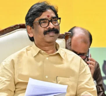 मुख्यमंत्री हेमंत सोरेन ने गढ़वा की छात्राओं द्वारा भेजी गई हस्तनिर्मित राखियों के जवाब में पत्र भेजा