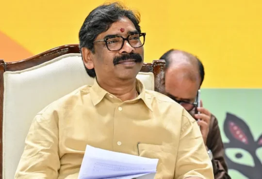 मुख्यमंत्री हेमंत सोरेन ने गढ़वा की छात्राओं द्वारा भेजी गई हस्तनिर्मित राखियों के जवाब में पत्र भेजा